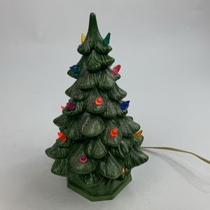 Vintage Ceramic Light up Electric Christmas Tree Holland Mold 11” tall